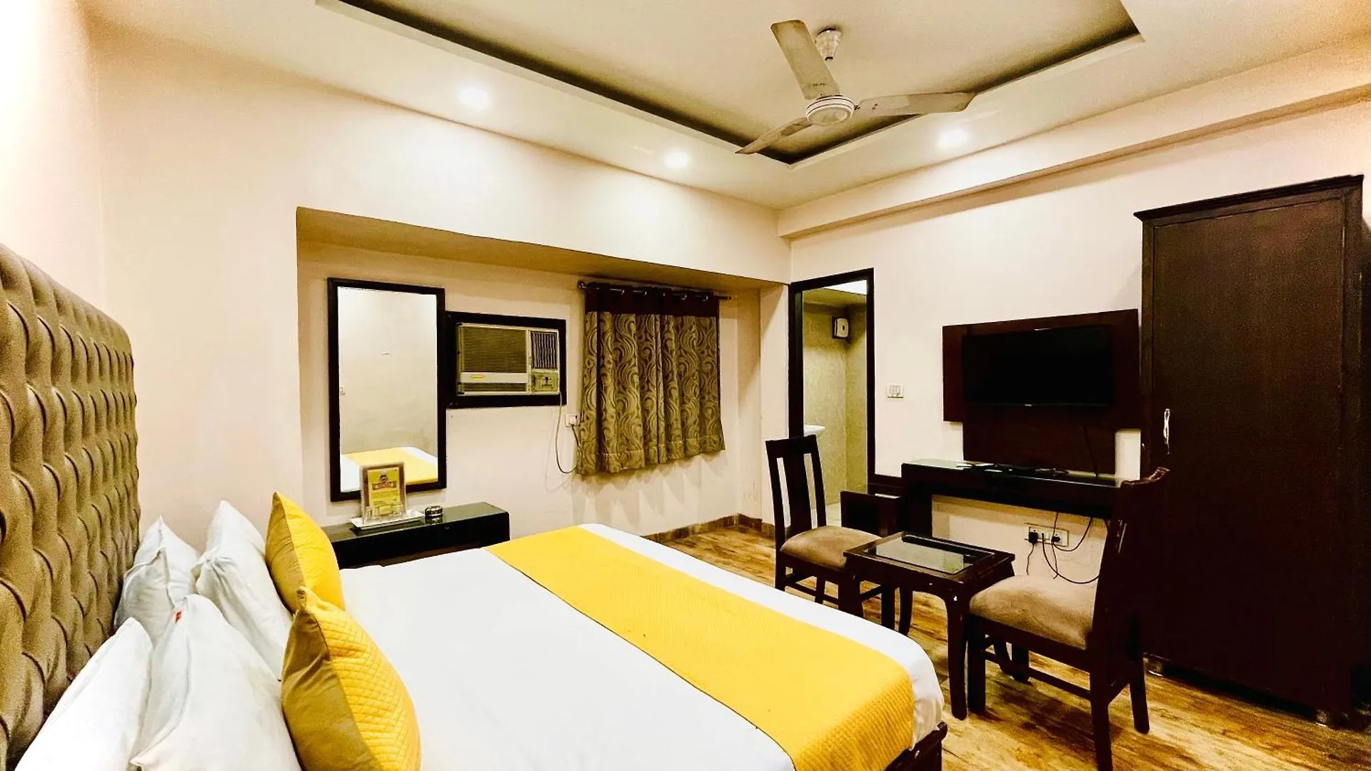 Hotel Kabeer International 'Walking Distance Ndls Delhi  India